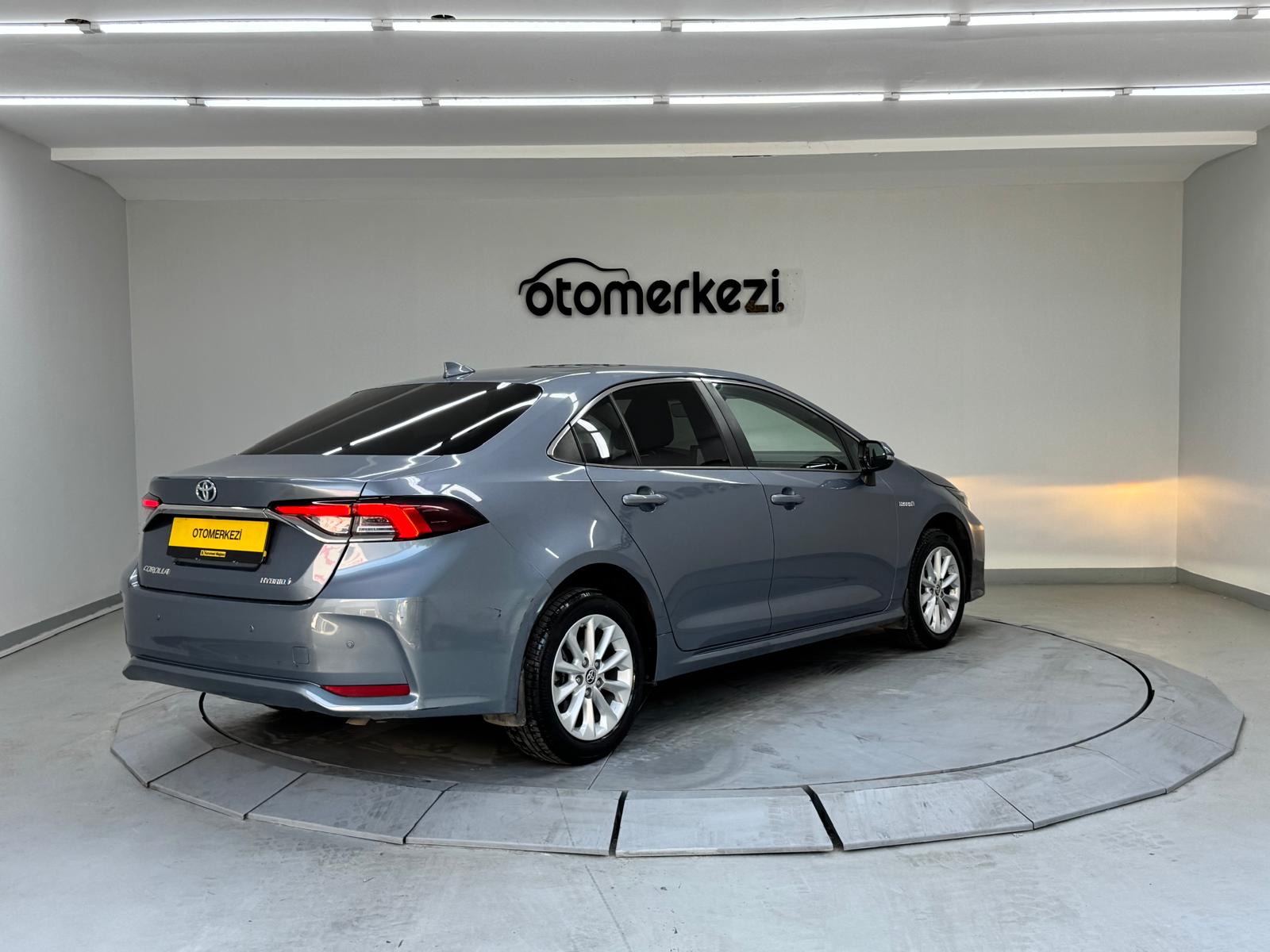 TOYOTA COROLLA 7
